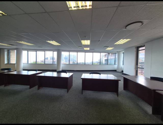 380M² OFFICE TO LET IN SANDTON CENTRAL